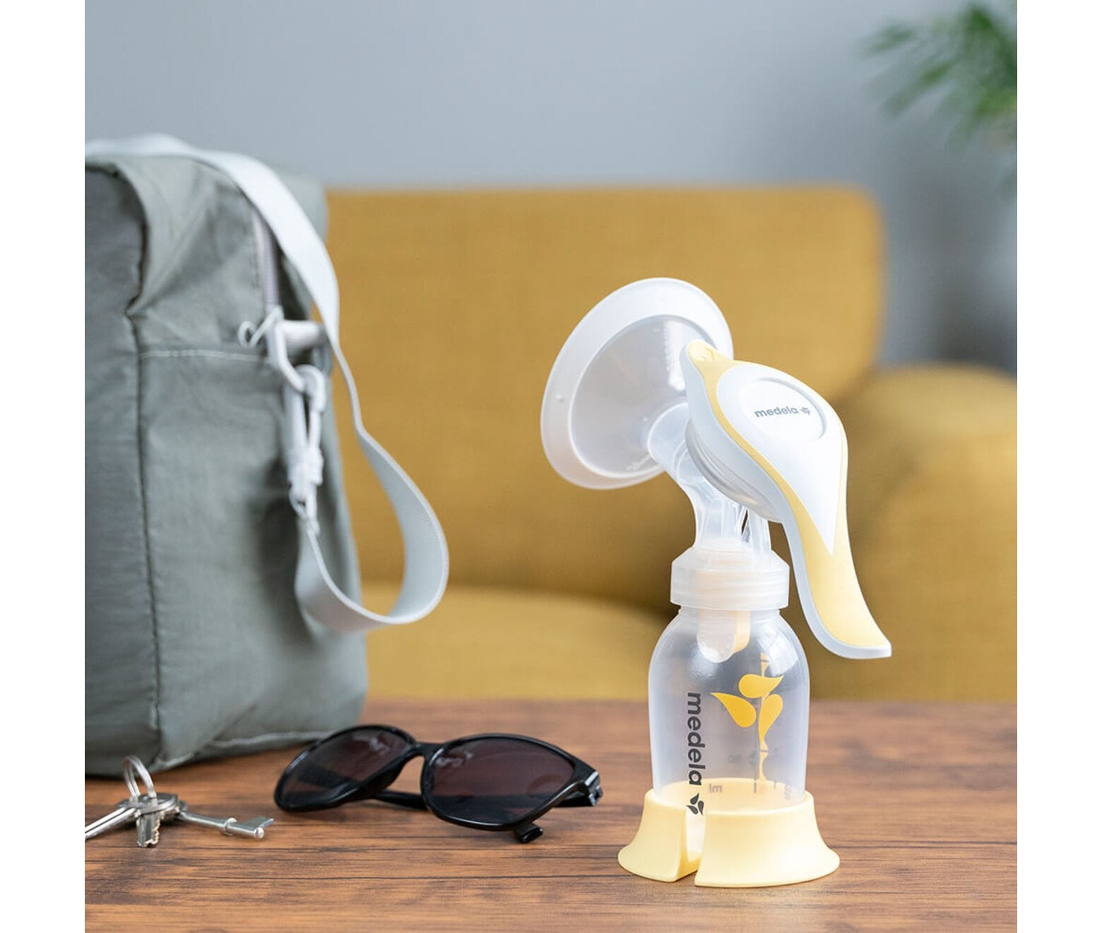 Harmony™ manual breast pump
